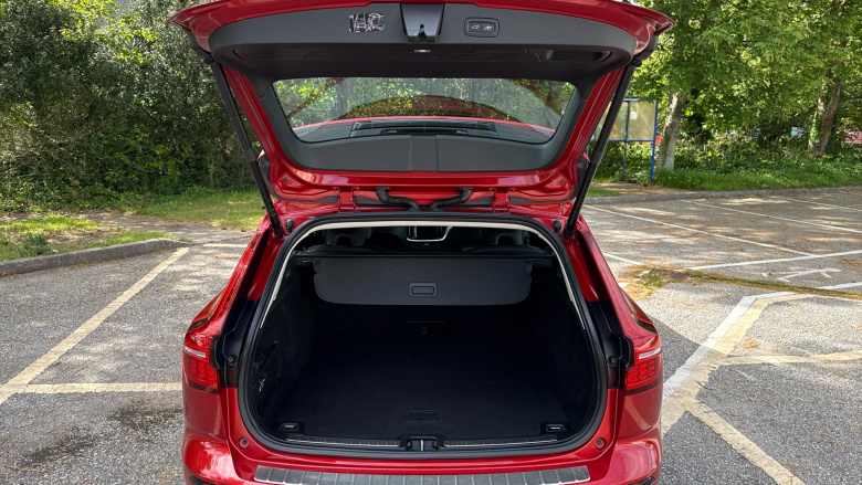 Volvo V60 2.0 B4D Inscription 5dr Auto Diesel Estate